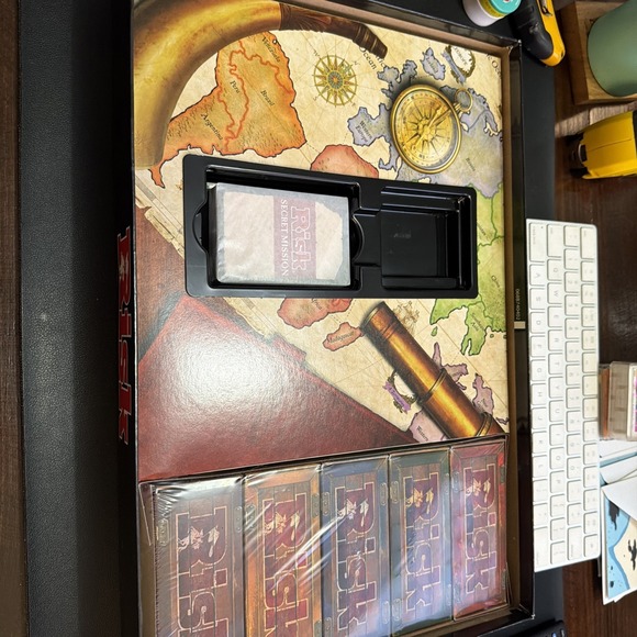 Used Risk Board Game Open Box Complete - Picture 2 of 5